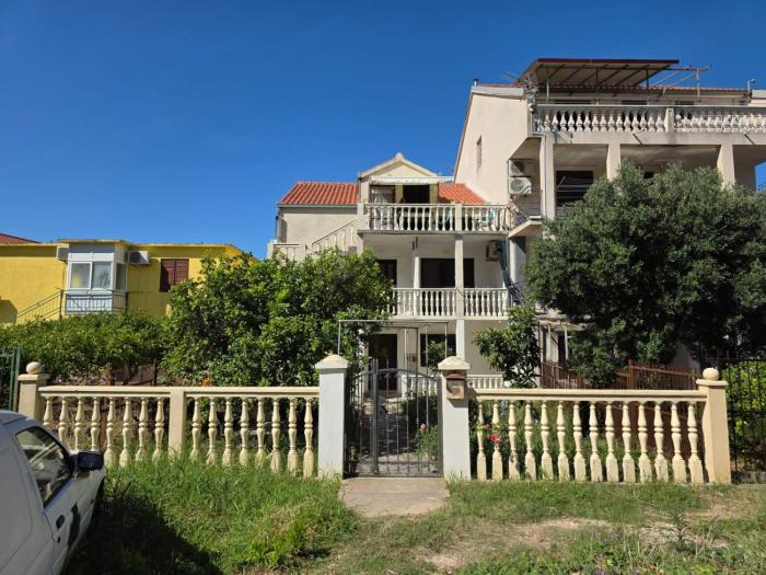 Antica Private Apartment Komiza