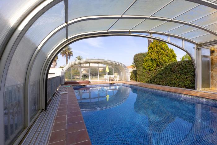 WELCS APARTAMENTOS FALCONERA con piscina