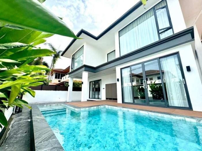 NEW Luxury 6BR Pool Villa Pattaya, 10mn Walking St