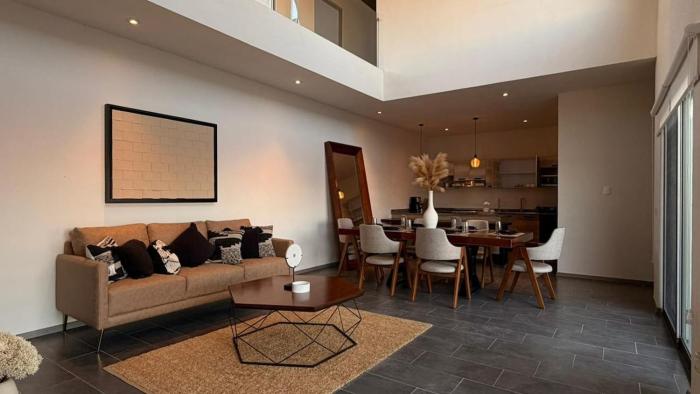 Hermosa Casa en San Miguel con cancha de pádel