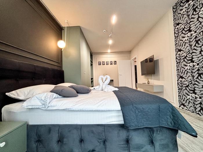 Sky Heaven - Airport 2 Bedroom Apartment - Parking