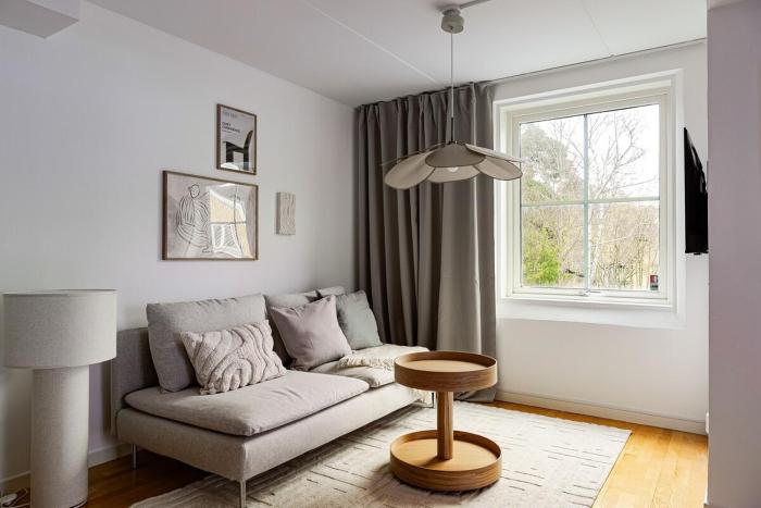 Cozy & Bright Studio Apartment in Lidingö