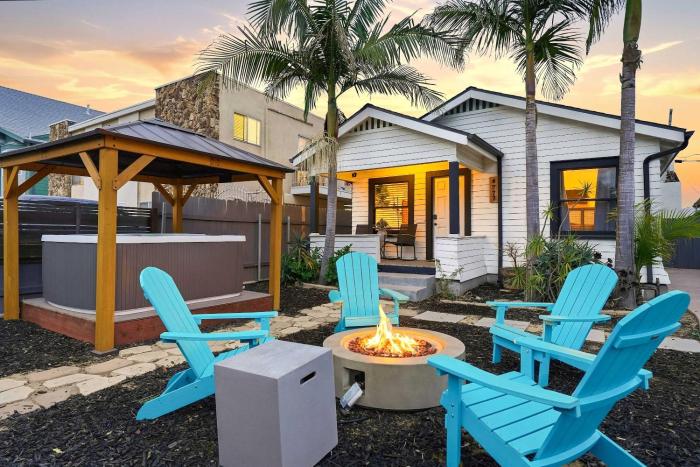 Mid-City 2BR Retreat Firepit Nights with Free Parking