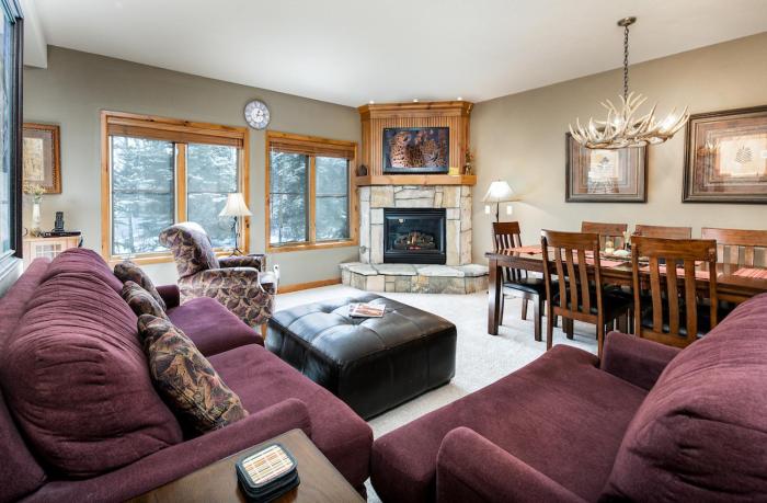 Riverbend Snowflake Lift Condo: Ski-In Ski-Out