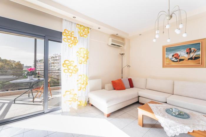 Harbor views next to the subway and railway