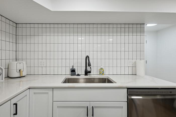 Airport Hanger Suite II