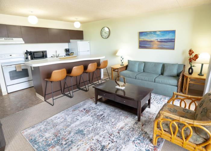 Ocean-View Waikiki Condo 2607T1
