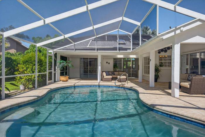 Seabreeze Pool Retreat.