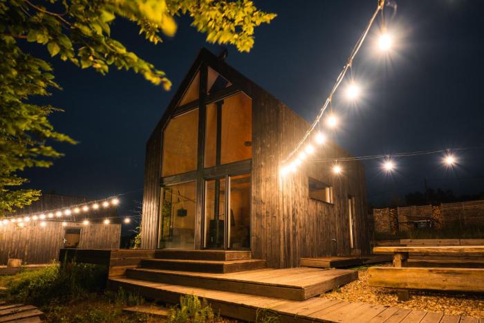 Linia brzegowa jeziora Kaszuby sauna i balia