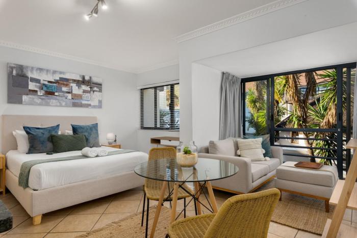 Planet Africa Studio Pool Gym