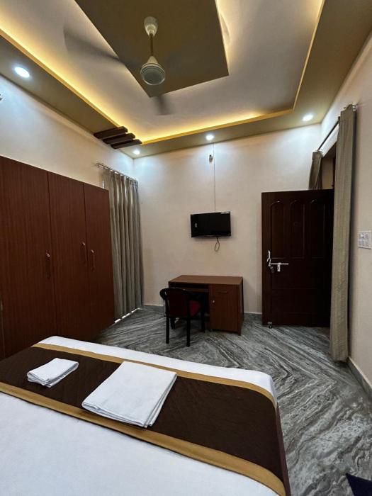 Shri Homes