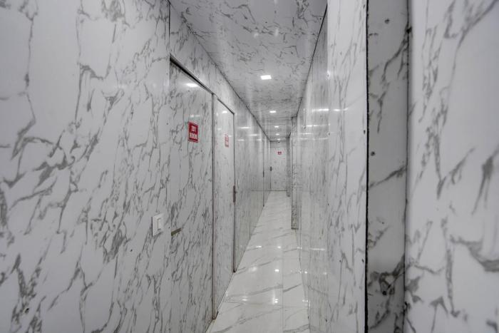 Hotel O POP A Happy Hours Plaza