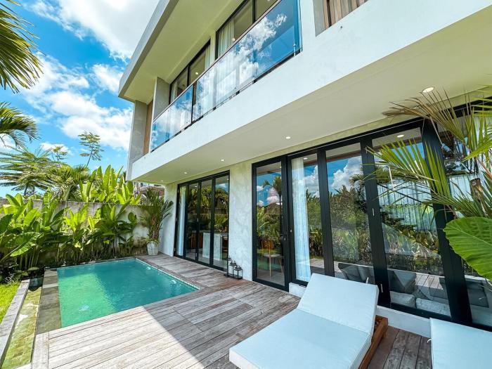 Villa Ini - Serene Tropical Pool Retreat Near Tanah Lot