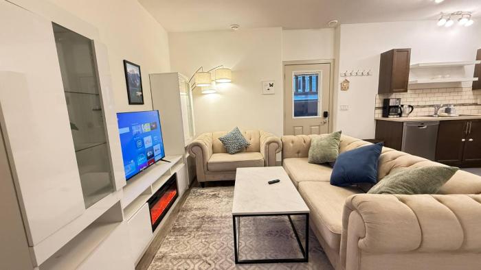Red Deer Stay- 2BR Private Suite