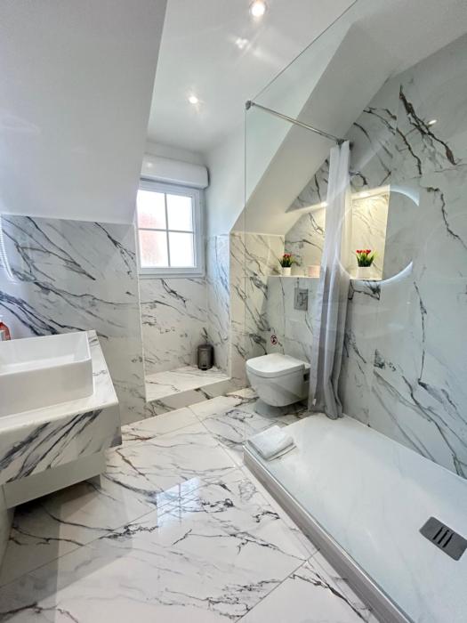 Villa Parc - Private Parking - 8min From Disneyland, Big Mall, Train station