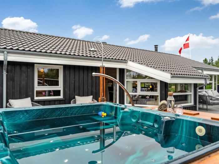 Holiday Home Eeske - 2-5km from the sea by Interhome