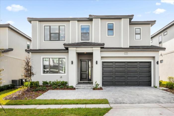 10 Bedrooms 9 Bathroom Paradiso 5767Hs