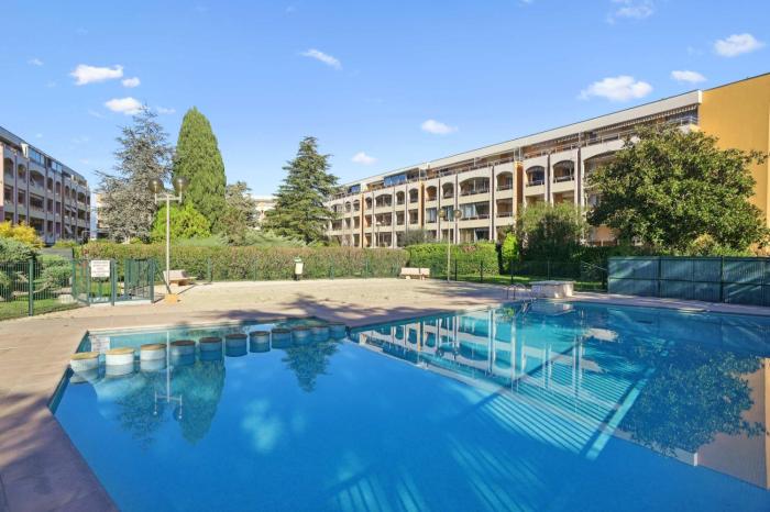 LX112 Balcon, jardin, piscine, résidence privée