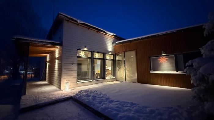 Residence Arctic White