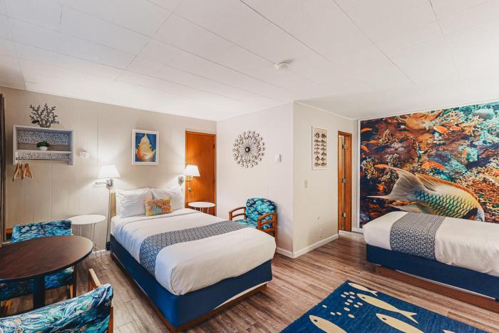 Lamplighter Inn - 111 Tropical Fish Cove