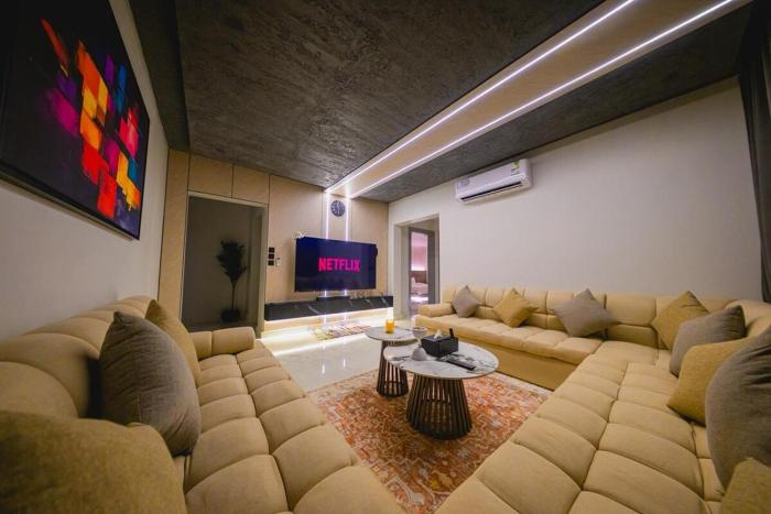 Luxury Family 3BR 75 QLED TV شقة عائلية