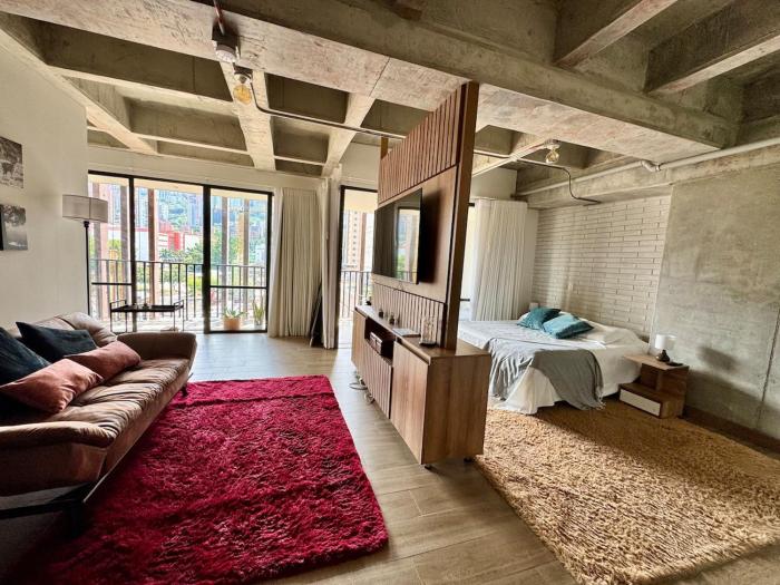 Art, design and urban life in Medellín loft