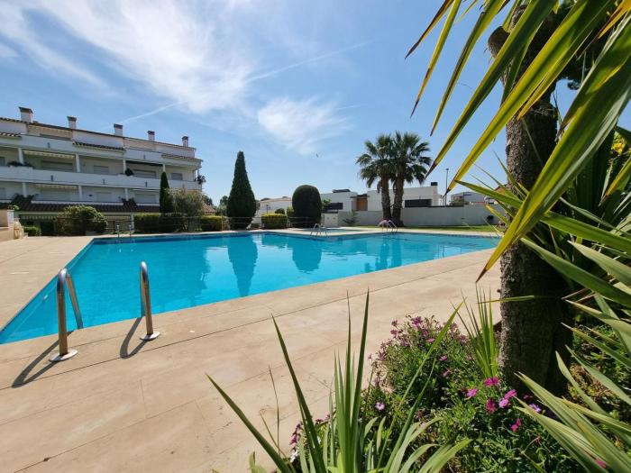 Apartamento tranquilo con piscina, cerca de la playa - HISP-236-40