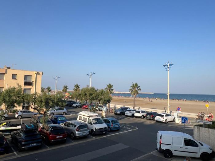 T2 climatisé en front de mer avec parking - FR-1-797-13