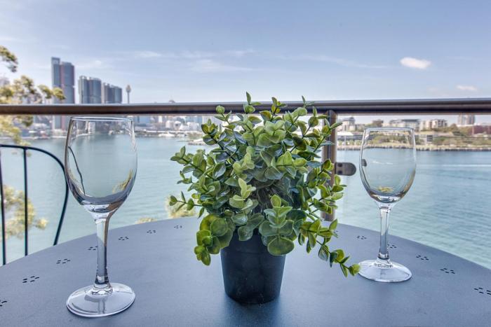 Wake up to Sydney Harbour