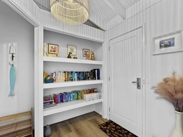 Pet-friendly Private Retreat with Large Backyard