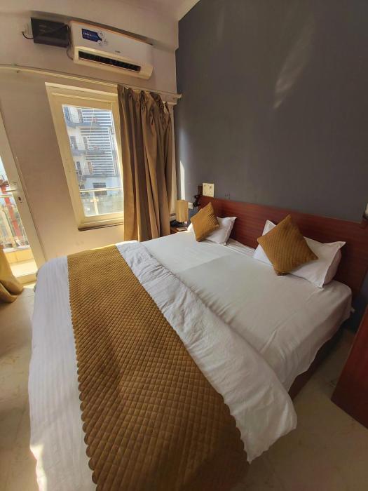 Hotel Shiv Palace Yoga World Retreat