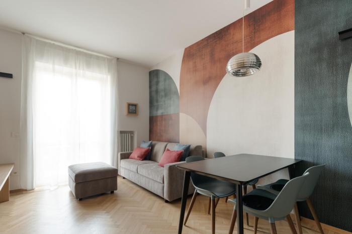 Isola Zara Moderno Trilocale di Design