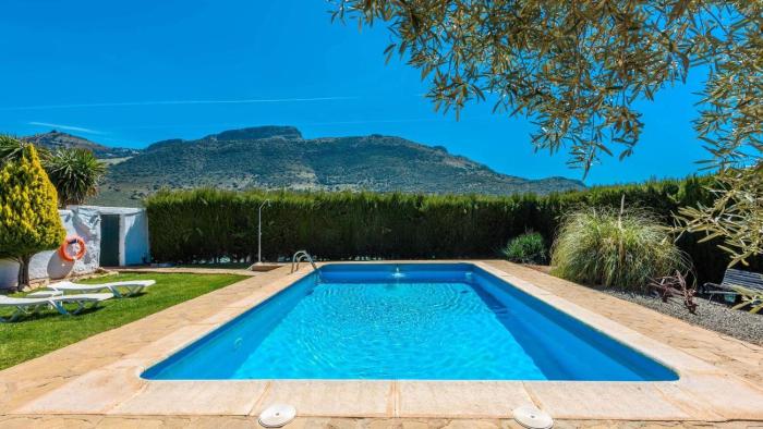Cortijo Alonso Archidona by Ruralidays