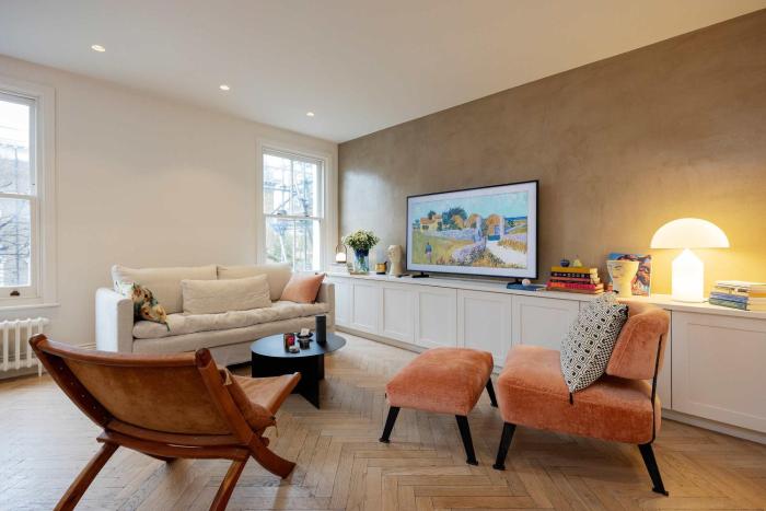 Veeve - A Joyful Abode