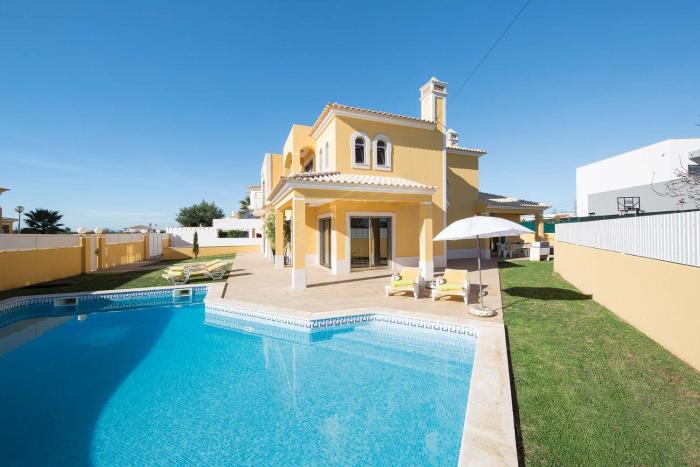 Villa Lando