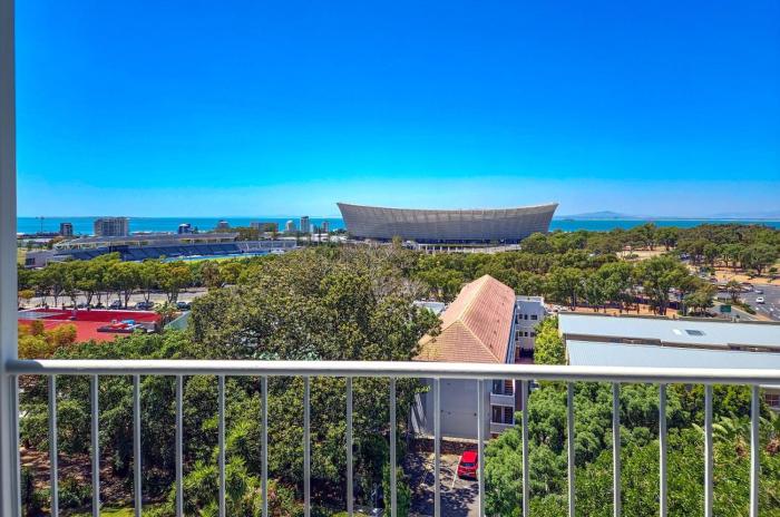 Two Bed Green Point Ocean view