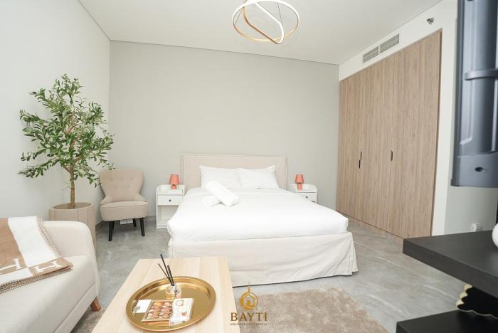 Evasion Moderne a Business Bay vue sur le canal