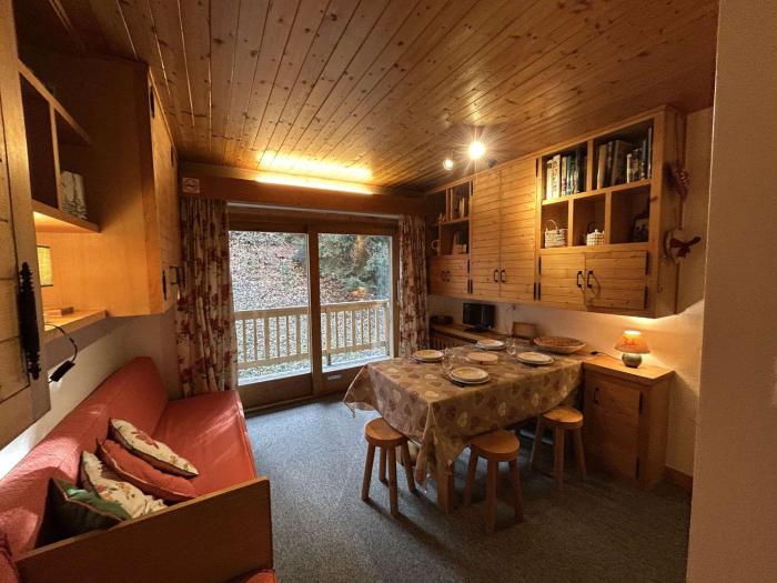 Charmant Studio au Pied des Pistes à Méribel, Navette et Terrasse - FR-1-180-39