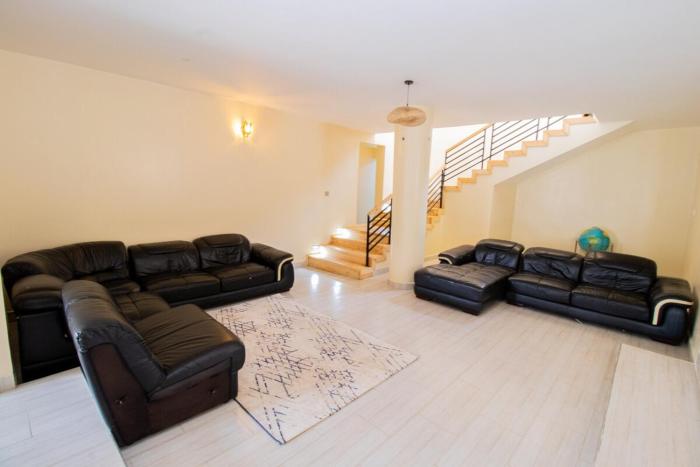 Stixx By The Mountain