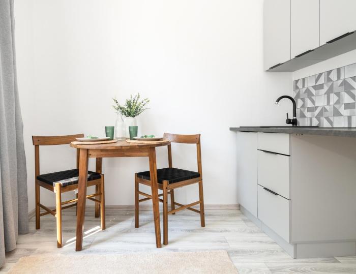 Nowoczesne Studio Mała Andrzeja, Kawalerka Inowrocław, Modern Studio, kamienica