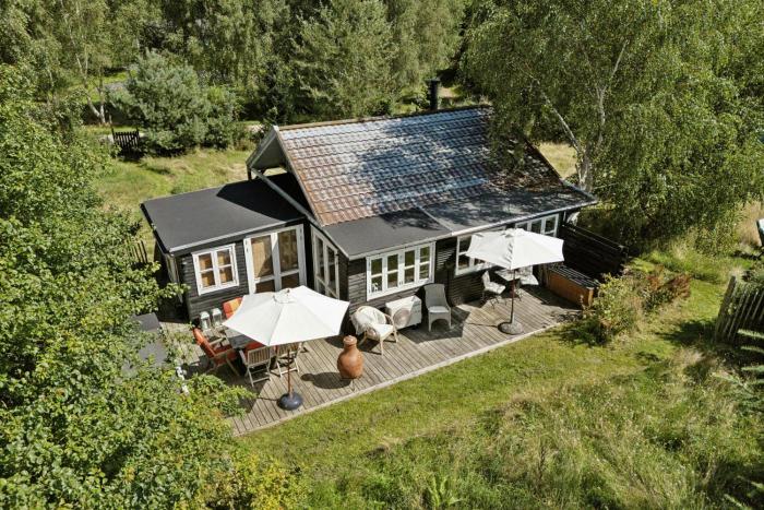 Wooden House With Wild Garden By Sejerø Bay