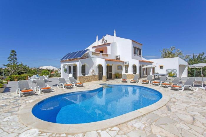 Villa Eira by Villa Plus