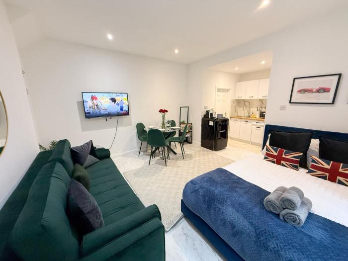 Disc Monthly Rate - Modern Studio flats near near Kings Cross, St Pancras, Euston