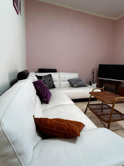 Luminoso appartamento in zona Malatesta, Roma