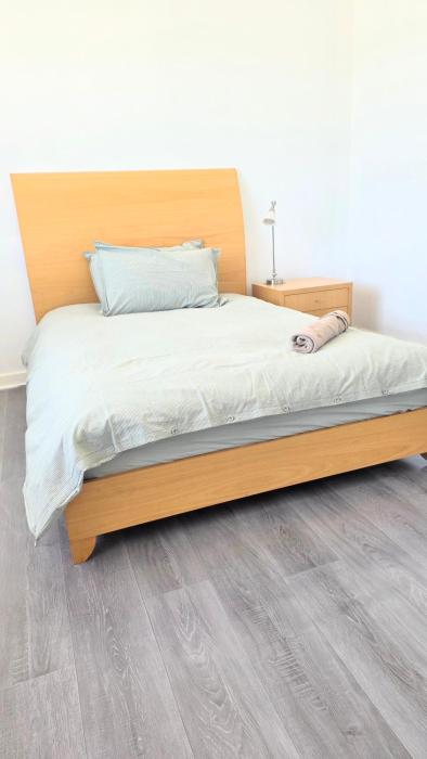 room near train station and airport