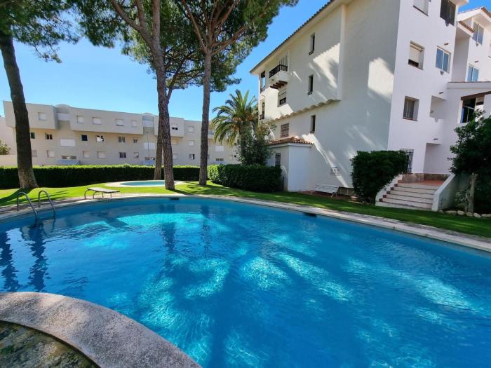 Encantador Apartamento a 300m de la Playa con Terraza - Costa Brava - HISP-236-155