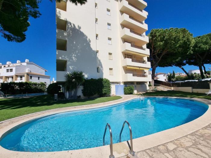 Encantador apartamento de 2 habitaciones en LEscala con terraza privada - HISP-236-26