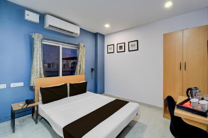 Super Collection O Erragadda Metro Station Formerly Golden Gate