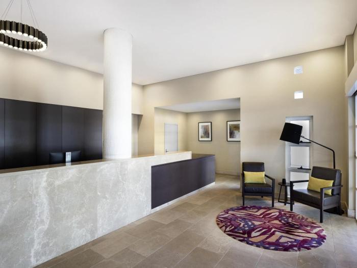 Paradise Centre Apartments