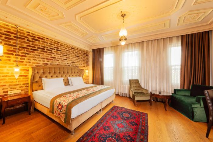 Azade Premier Istanbul Hotel & Steps from Hagia Sophia